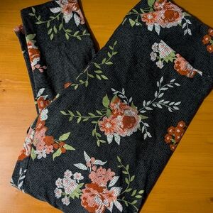 LuLaRoe Black Leggings Floral Print